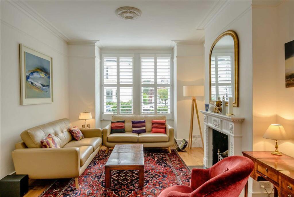 House in London, Abbeville Village, Clapham - View 2