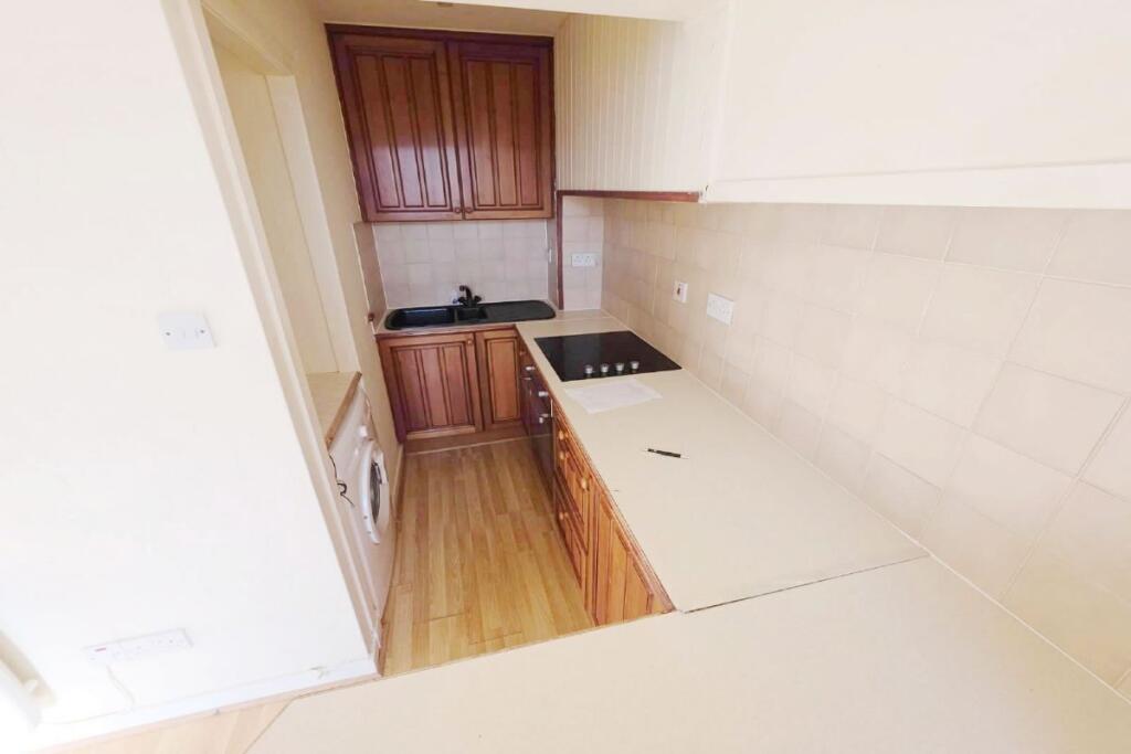 50, Broomhill Road, Aberdeen, AB106HT - View 5