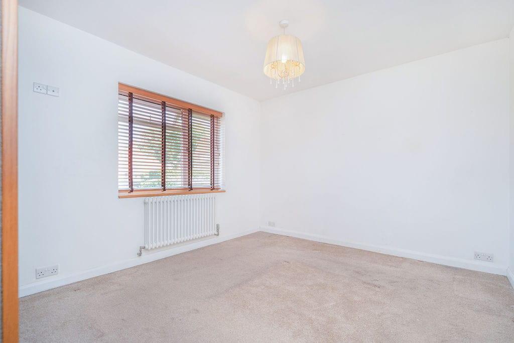 Apartment in Richings Park, Iver - View 4