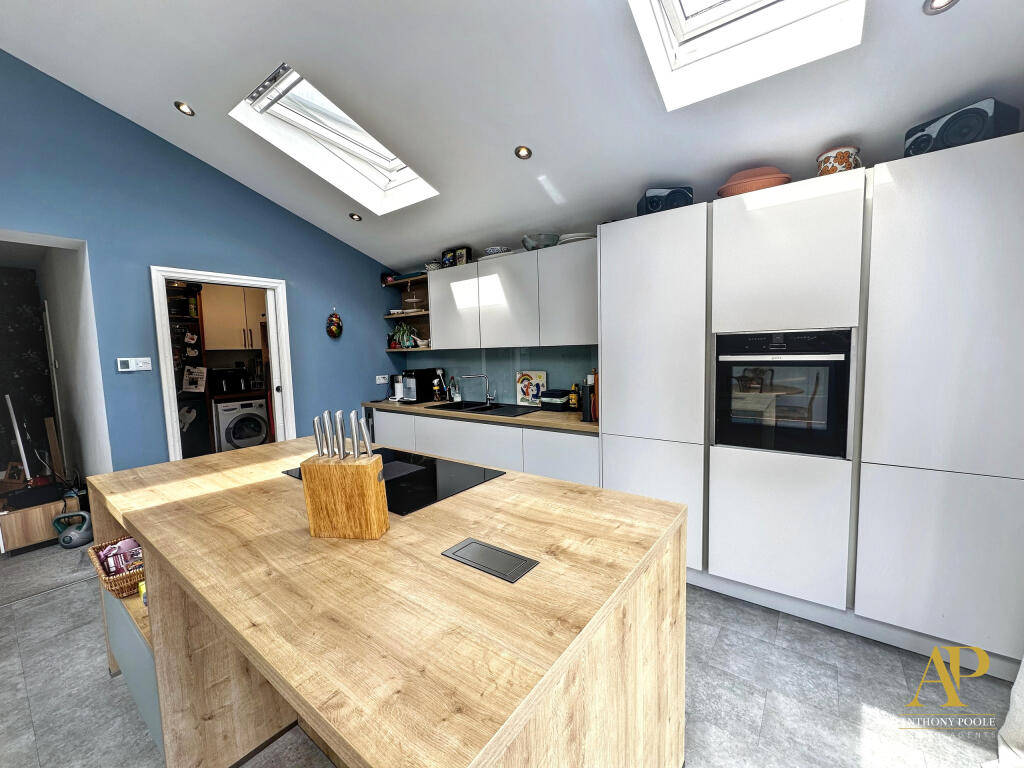 House in Cardiff - View 3