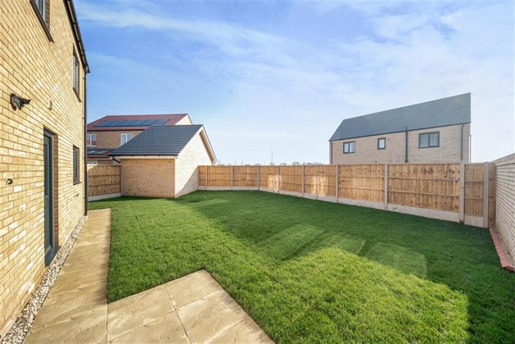 Main image of property: 3 bedroom Semi Detached House in Old Manor End, Upton, Northampton