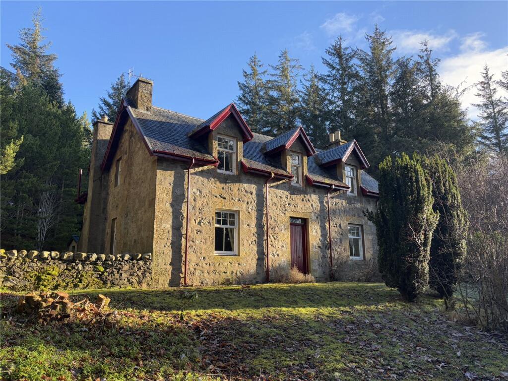 4-bed detached on Achinduich House, Lairg, Highland, IV27, £390,000