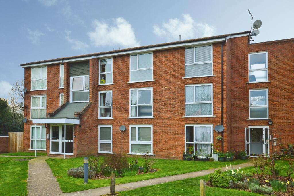 Main image of property: Hardwicke Place, London Colney, AL2