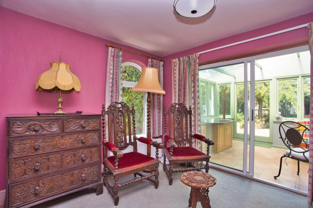 House in Dover, Sholden - More