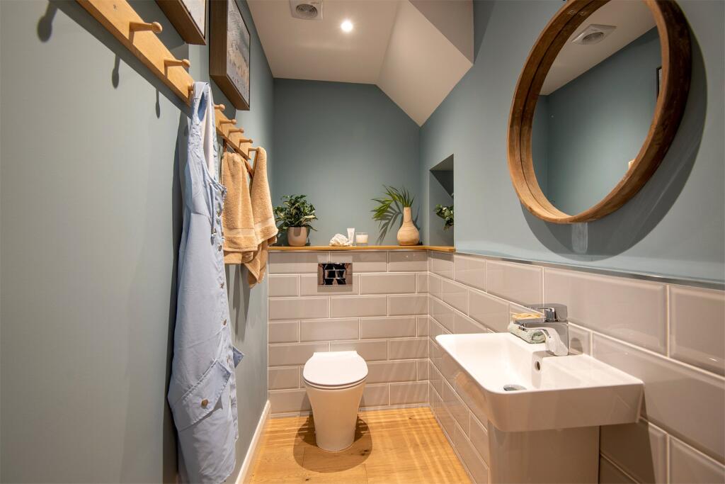 House in Plymouth - View 5