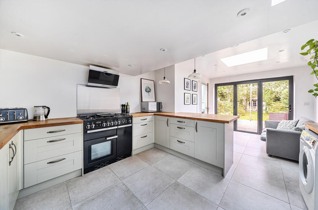 House in Portsmouth - View 3