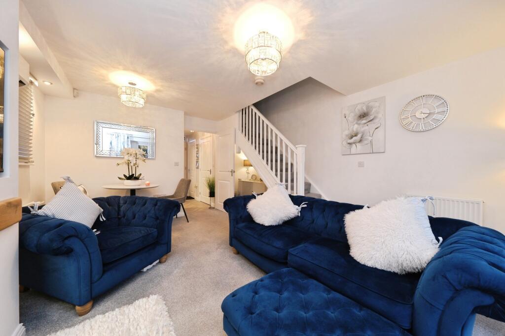 House in Mansfield, Nottinghamshire - More