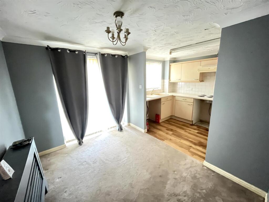 Elan Close, Wymondham - View 6