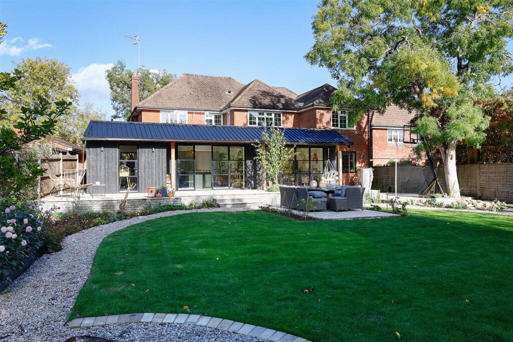 Main image of property: Carlton Road, Redhill, Surrey, RH1