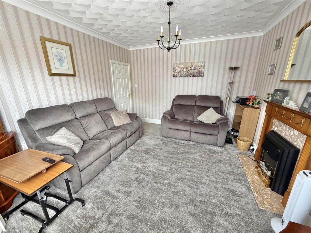 House in Clacton-on-Sea, Great Clacton - View 5