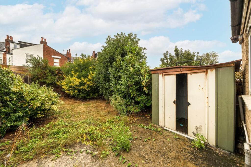 House in London, Crofton Park, Brockley - More