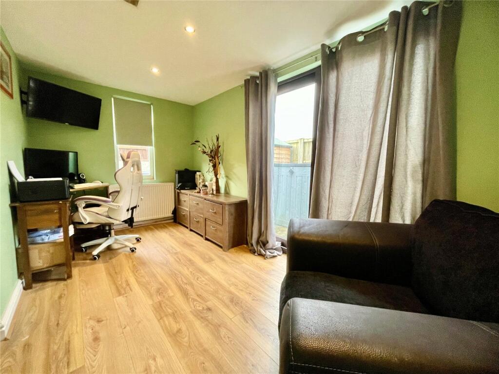 Formby Place, Ashton-on-Ribble, Preston, Lancashire, PR2 photo 3