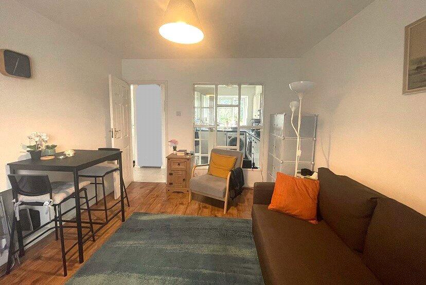 Main image of property: Hartington Road, London, W4