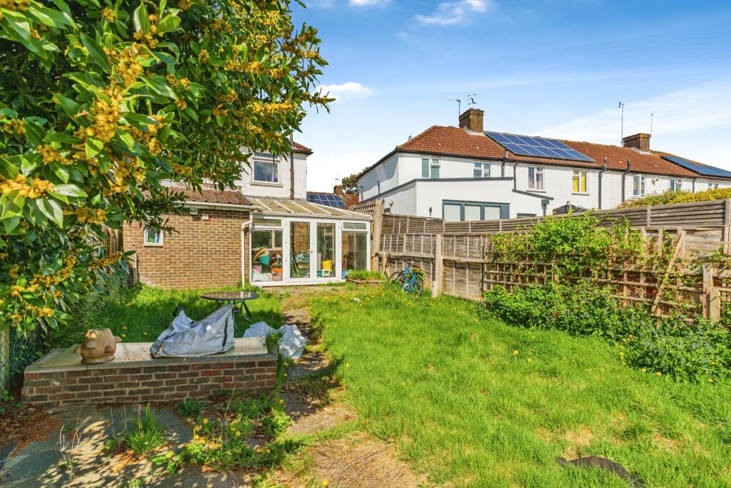 Apley Road, Reigate, RH2 photo 4