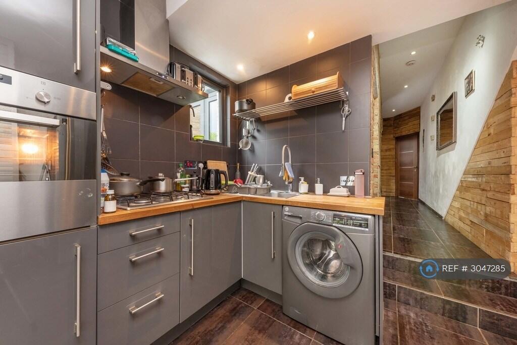 Apartment in London - View 4