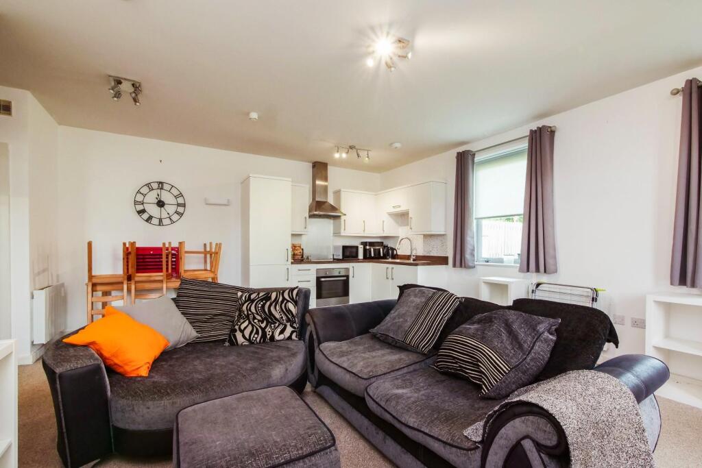 Apartment in York, Clifton Moor, Clifton Without - View 4