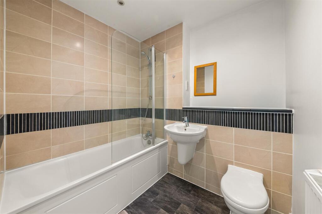 Apartment in London - View 5