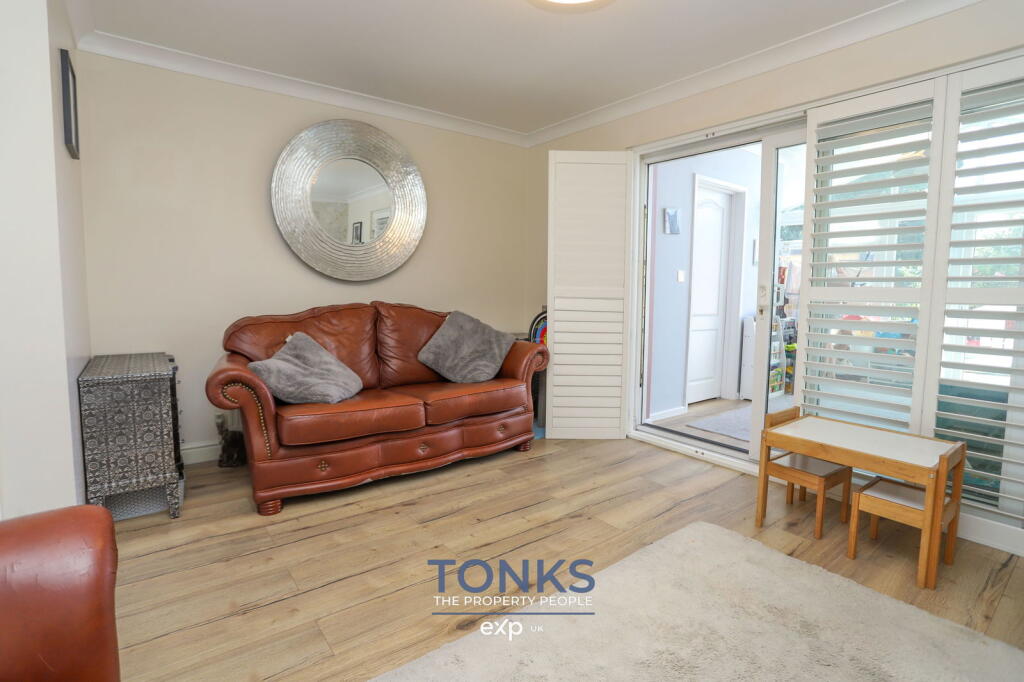 Additional image 6 of Spacious & tucked away in heart of Halesowen – The Rosegardens, Hagley Rd, B63 4JE