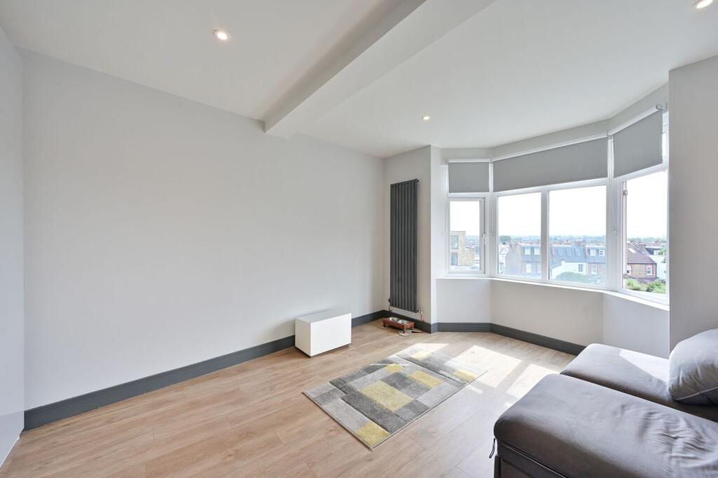 Apartment in London - View 2
