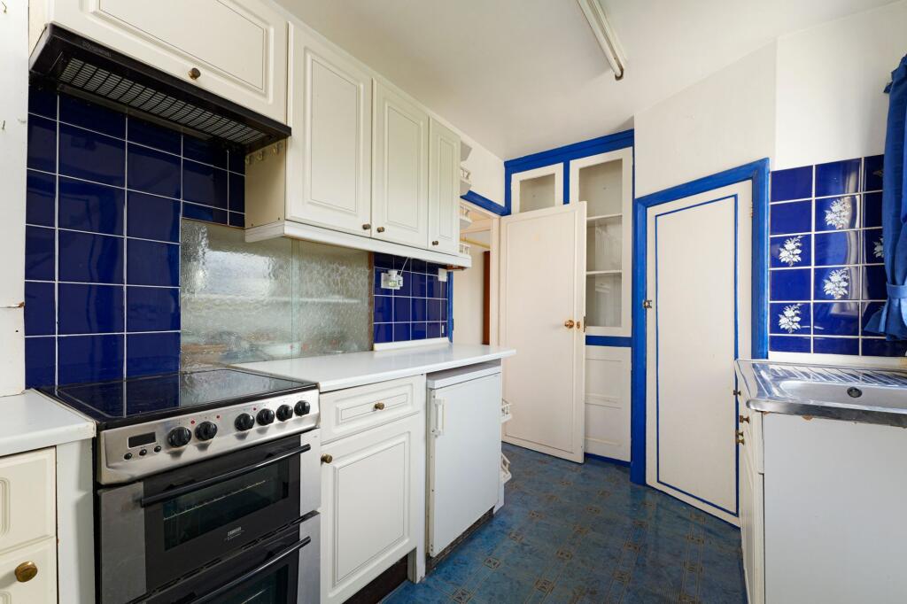Brady Road, Lyminge, CT18 photo 3