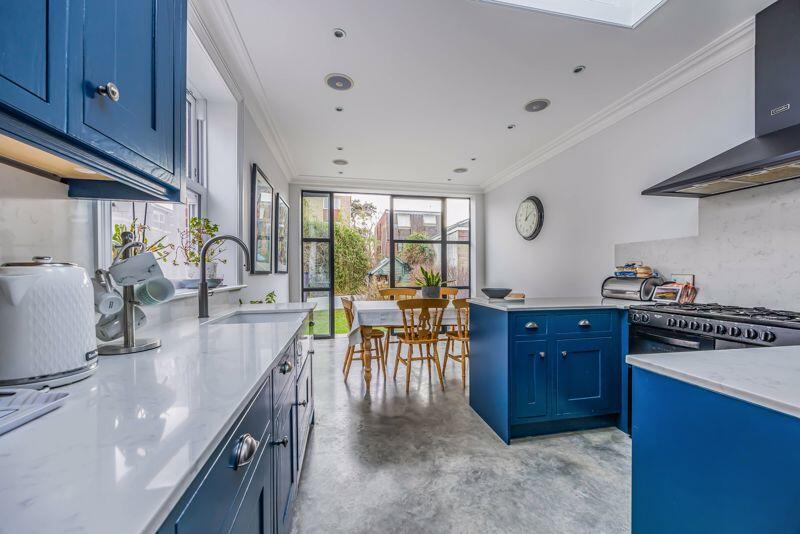 House in Portsmouth - View 4