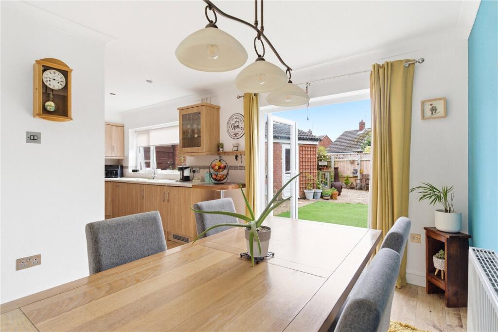 House in East Yorkshire, Burton Pidsea - View 6