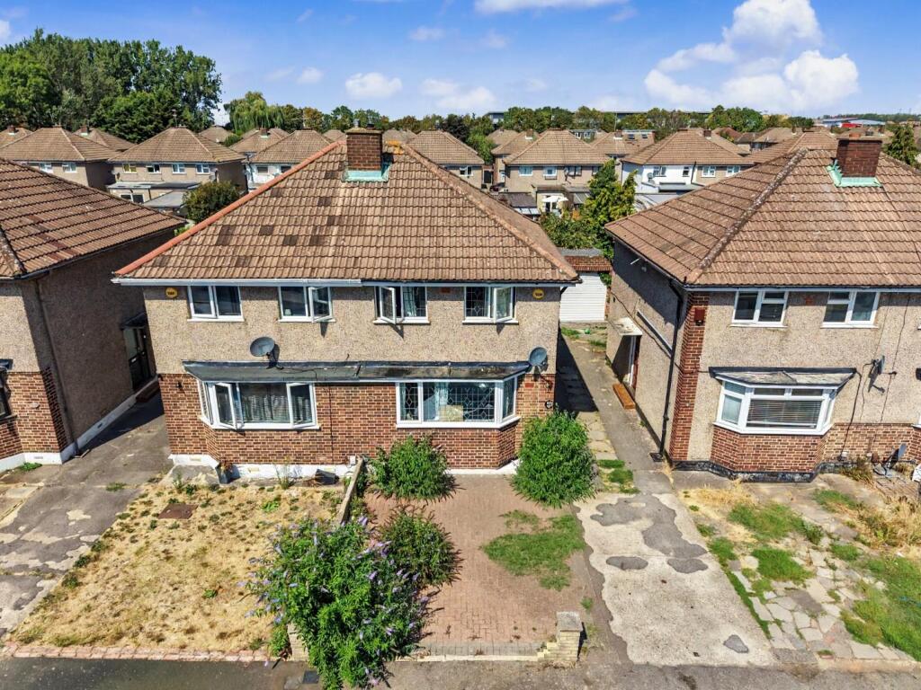 Main image of property: Vernon Avenue, Enfield EN3