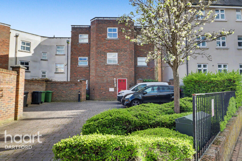 Main image of property: Ingress Park Avenue, Greenhithe