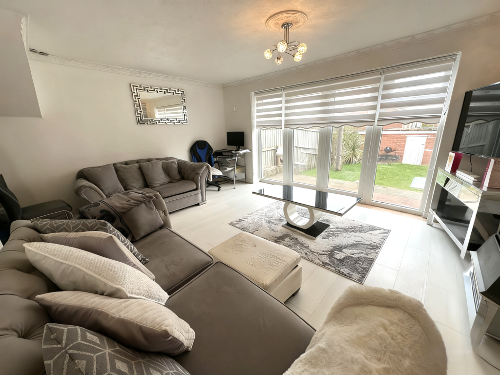 Parkside, Birmingham, B32 3DG photo 3