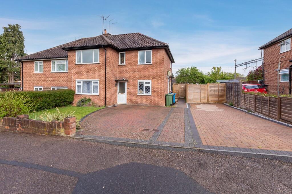 Main image of property: Brunel Road, Maidenhead, SL6