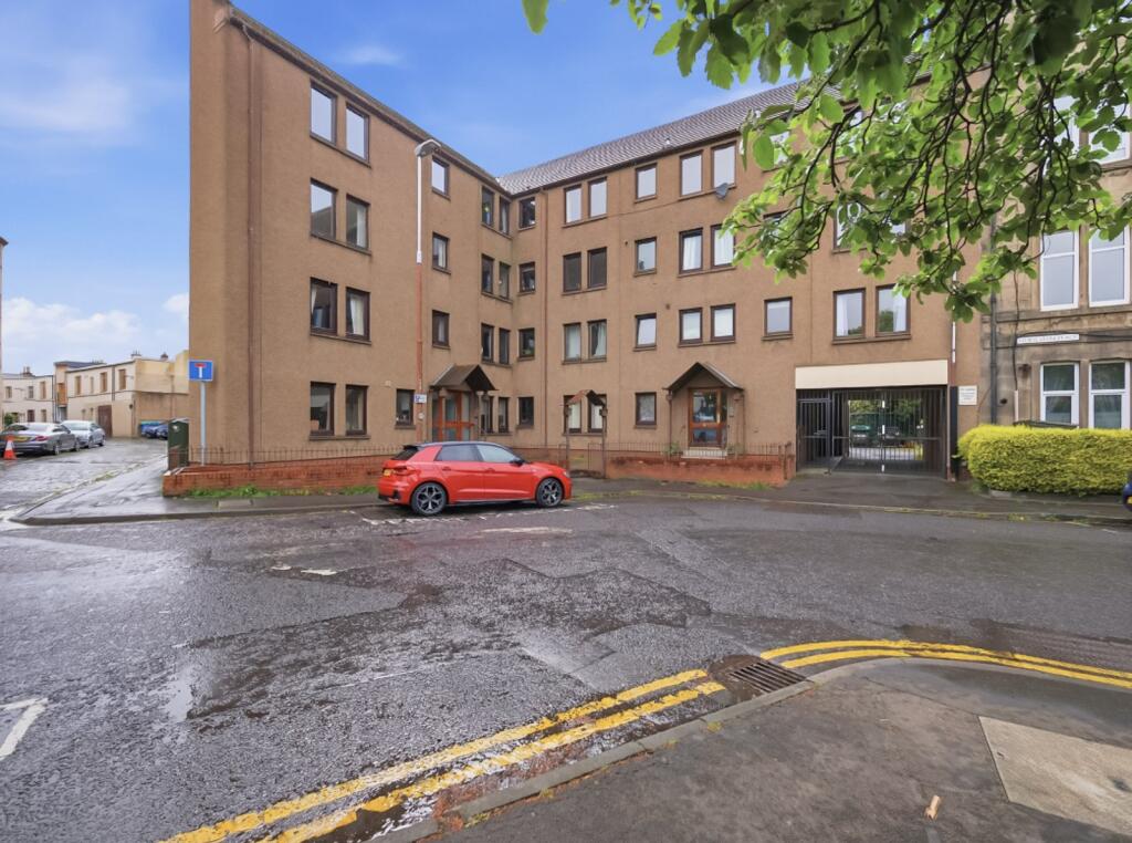 Main image of property: 6/8 Murieston Place, Edinburgh, EH11
