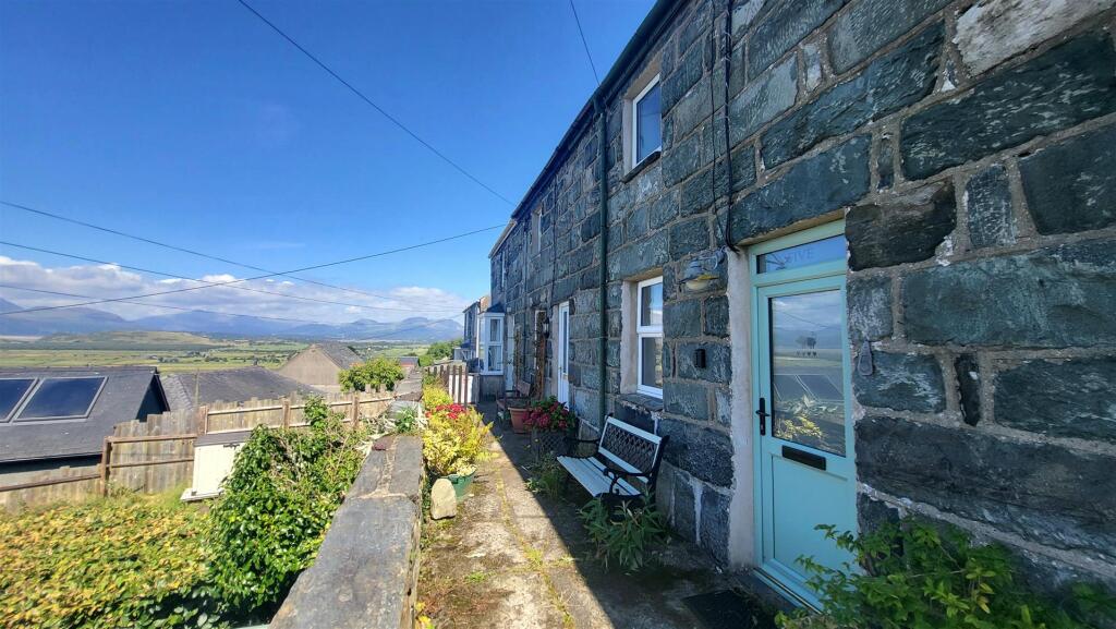 Main image of property: 5 Porkington Terrace, Harlech