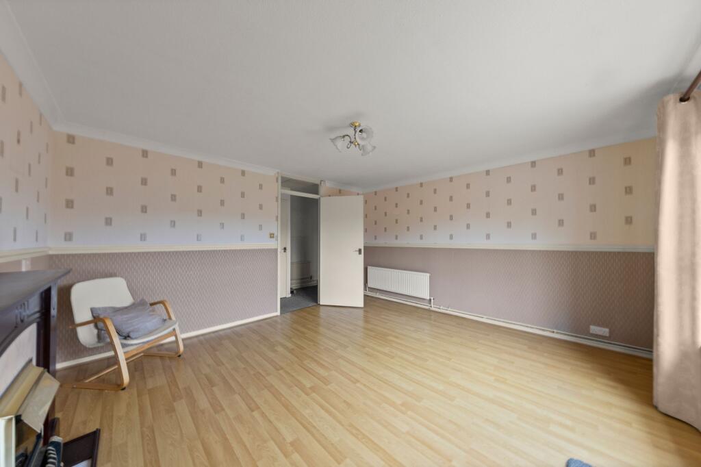 Whitworth Close, Birchwood, WA3 – další