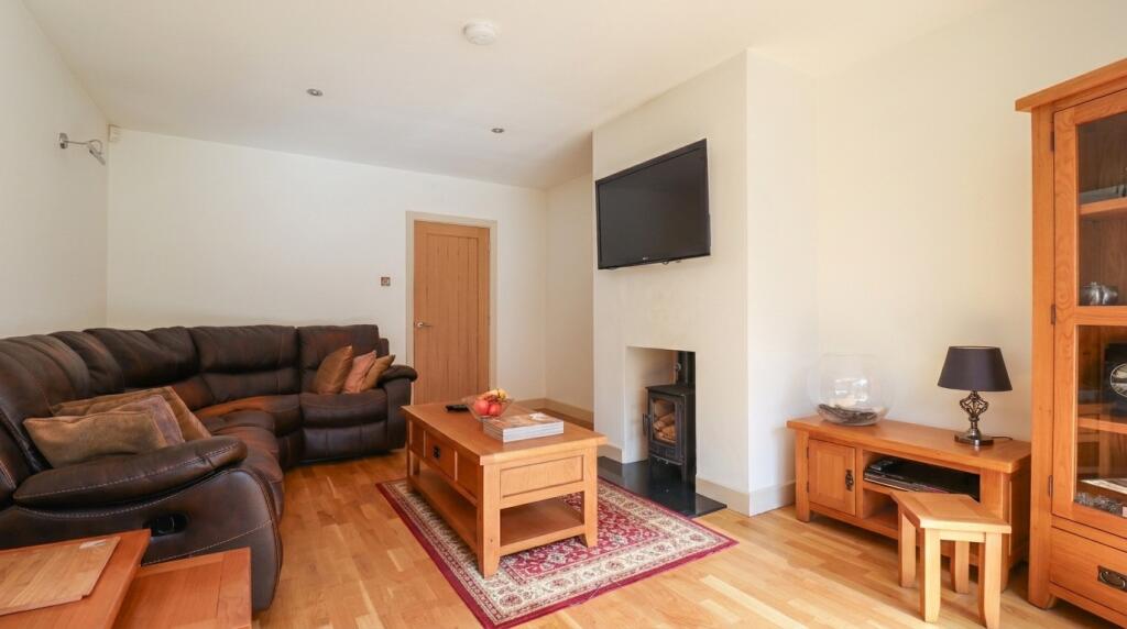 House in King's Lynn and West Norfolk, West Winch - More
