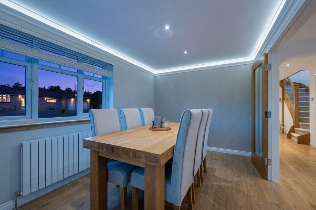 House in Edinburgh, West Lothian - More
