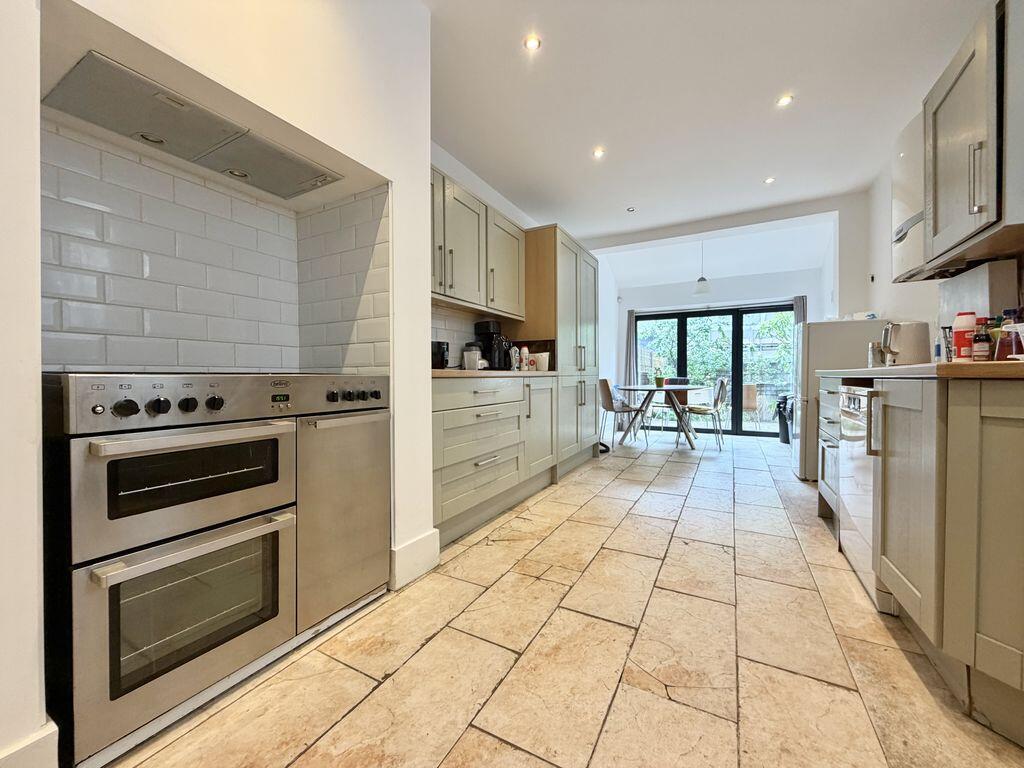1 bedroom house share for rent