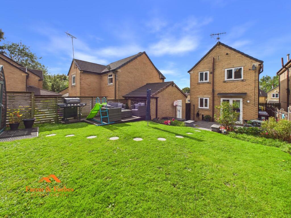 Rochester Drive, Burnley, BB10 photo 4