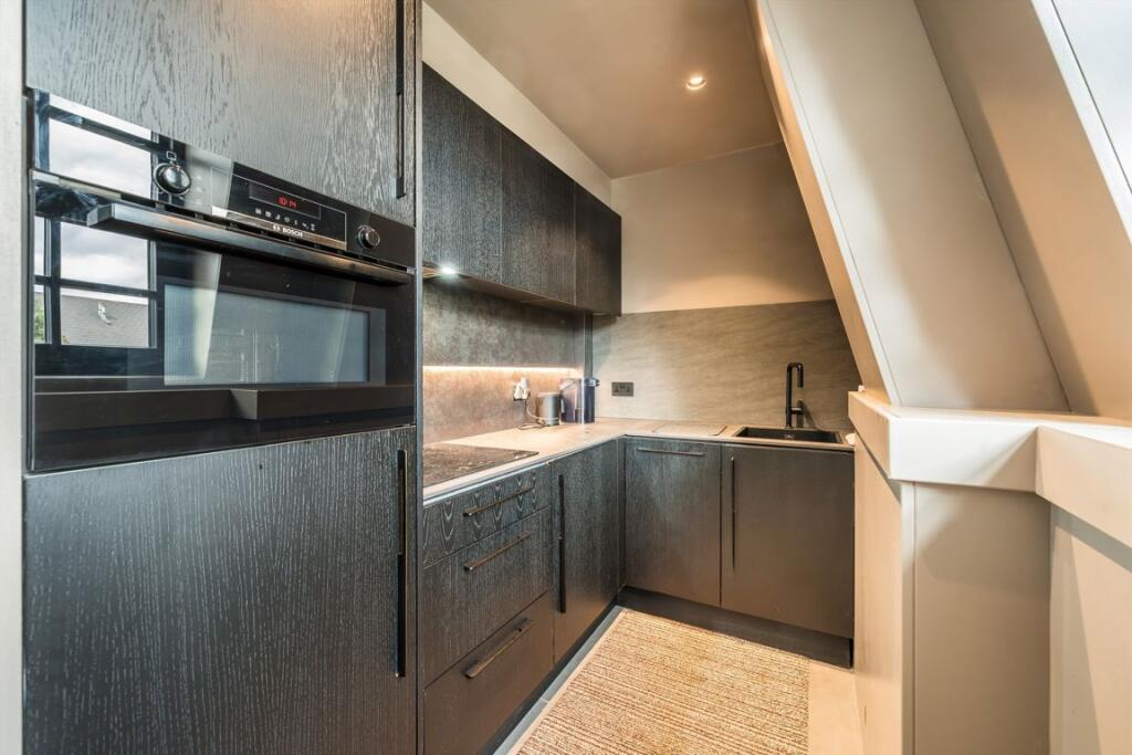 Apartment in London - View 3