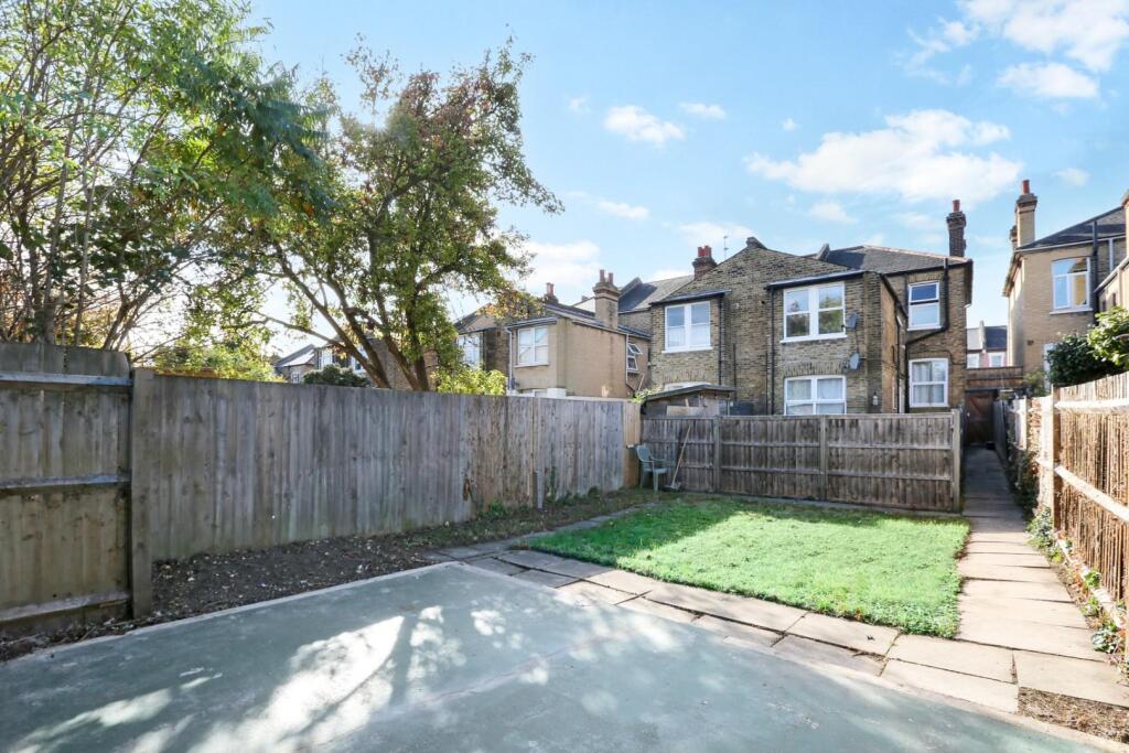 Apartment in London - View 4