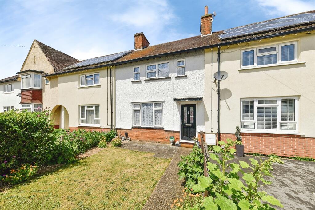Main image of property: Redhill Road, Hitchin