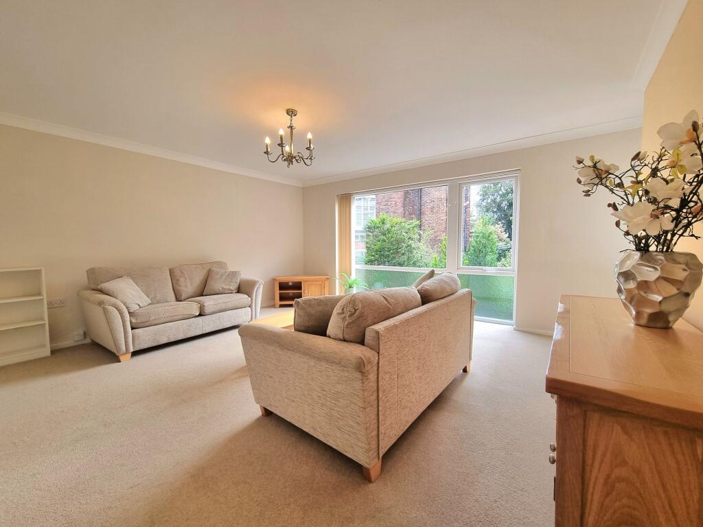 Apartment in Trafford, Greater Manchester - More