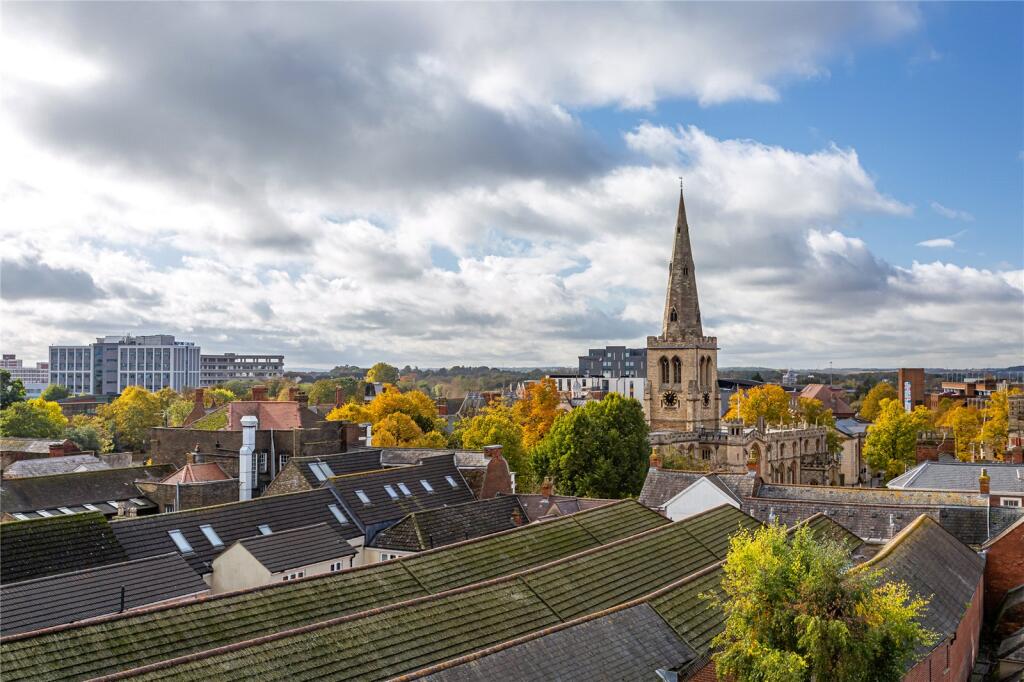 Apartment in Milton Keynes - View 4