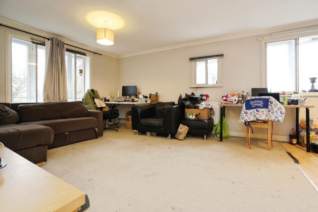 Additional image 13 of North Drive, Hatfield, AL9