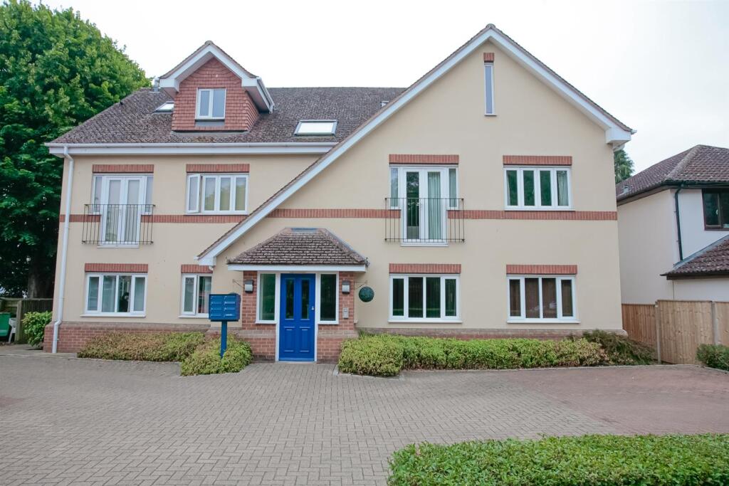 Main image of property: Five Mile Drive, Oxford