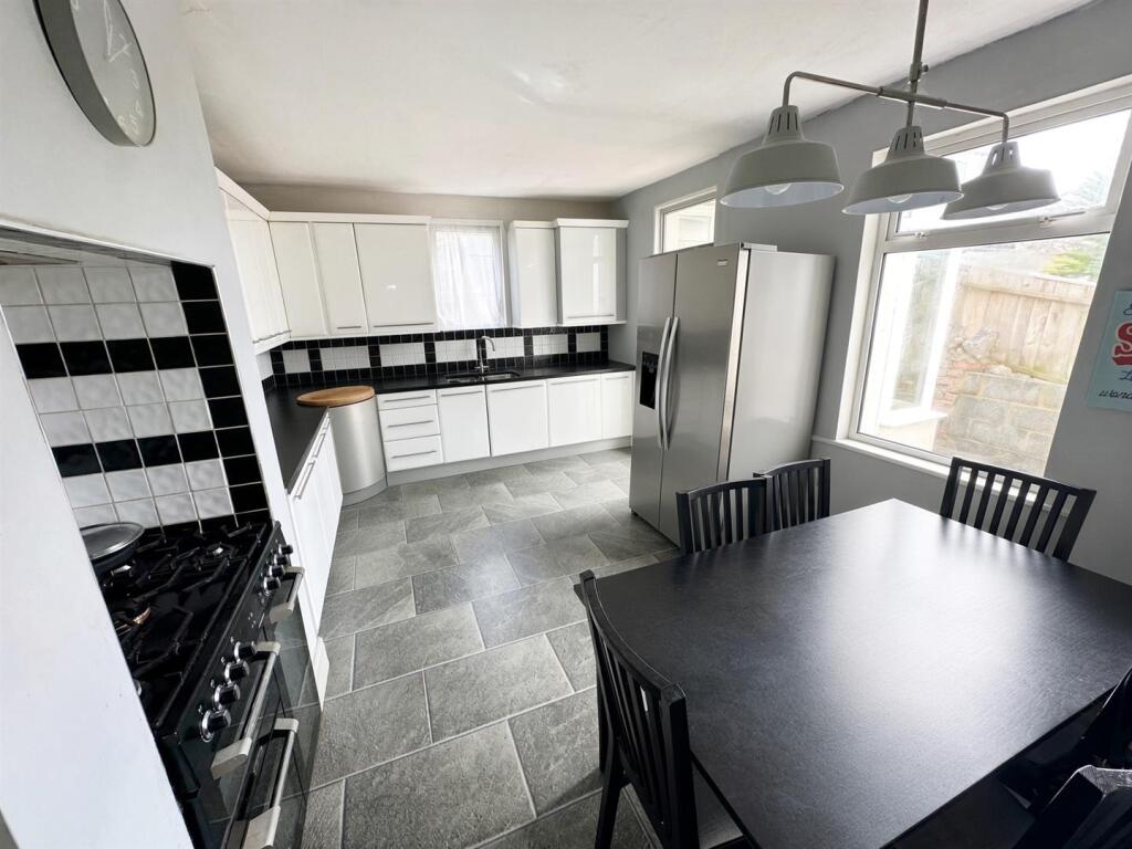 House in Torquay - View 3