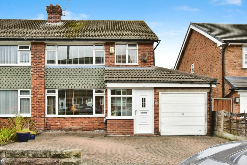 Main image of property: Roundhey, Heald Green, Cheadle, Greater Manchester, SK8