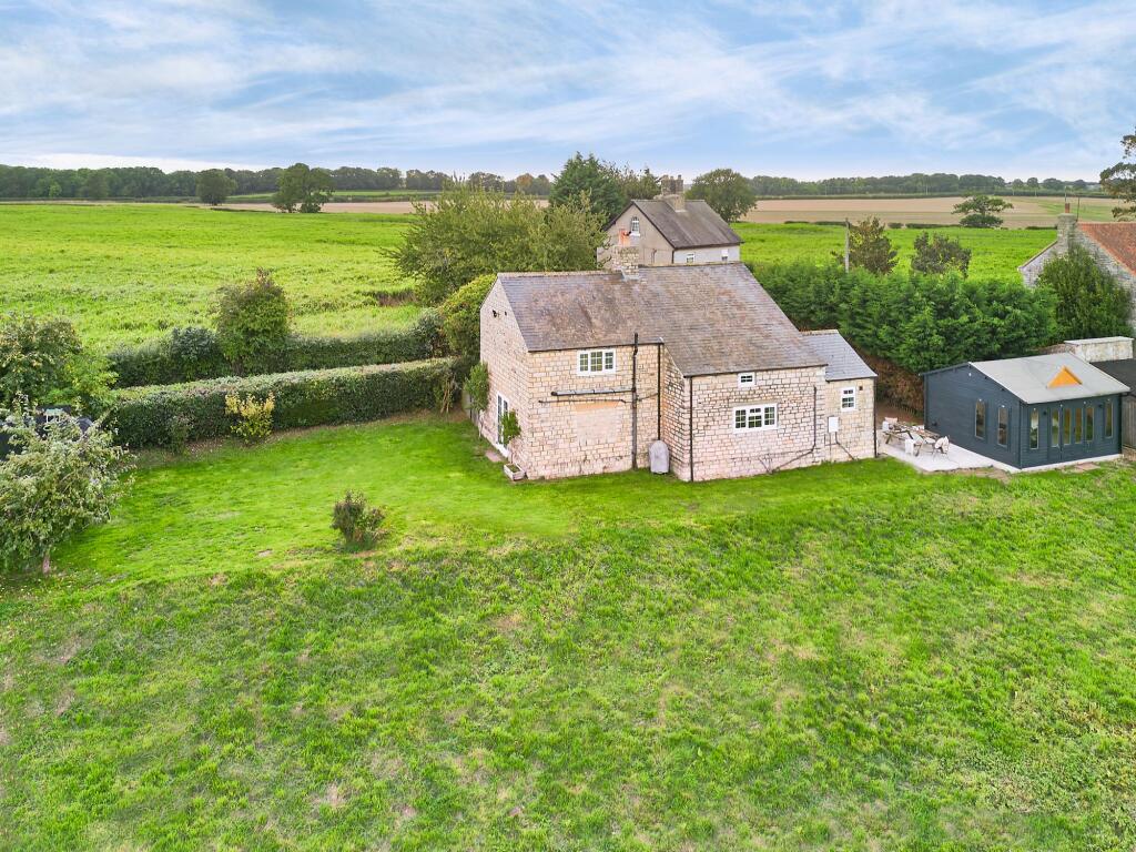 House in Leeds - View 2