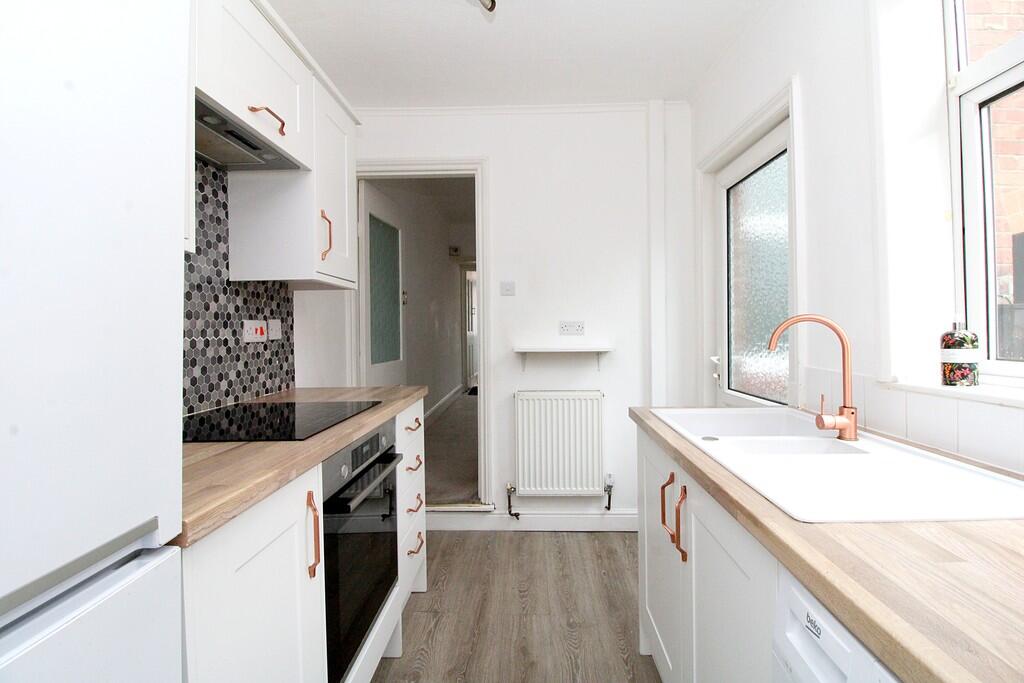 House in Rugby, Warwickshire - View 5