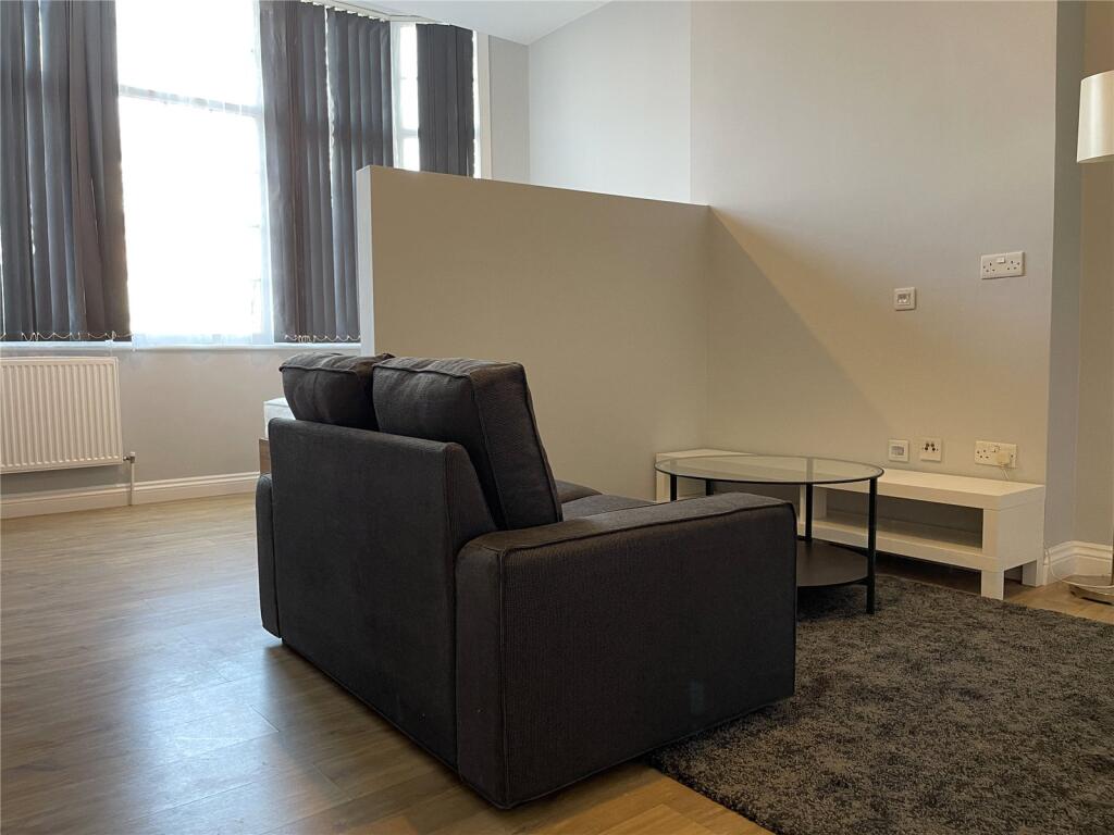 Apartment in London - View 2
