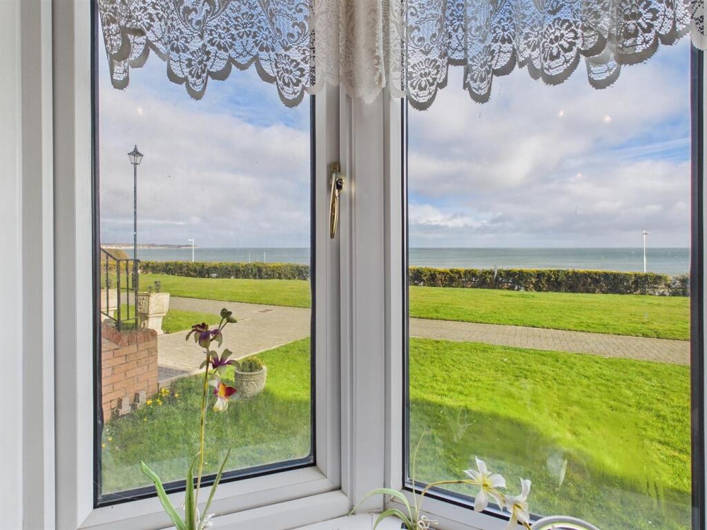 Alexandra Court, Bridlington photo 3